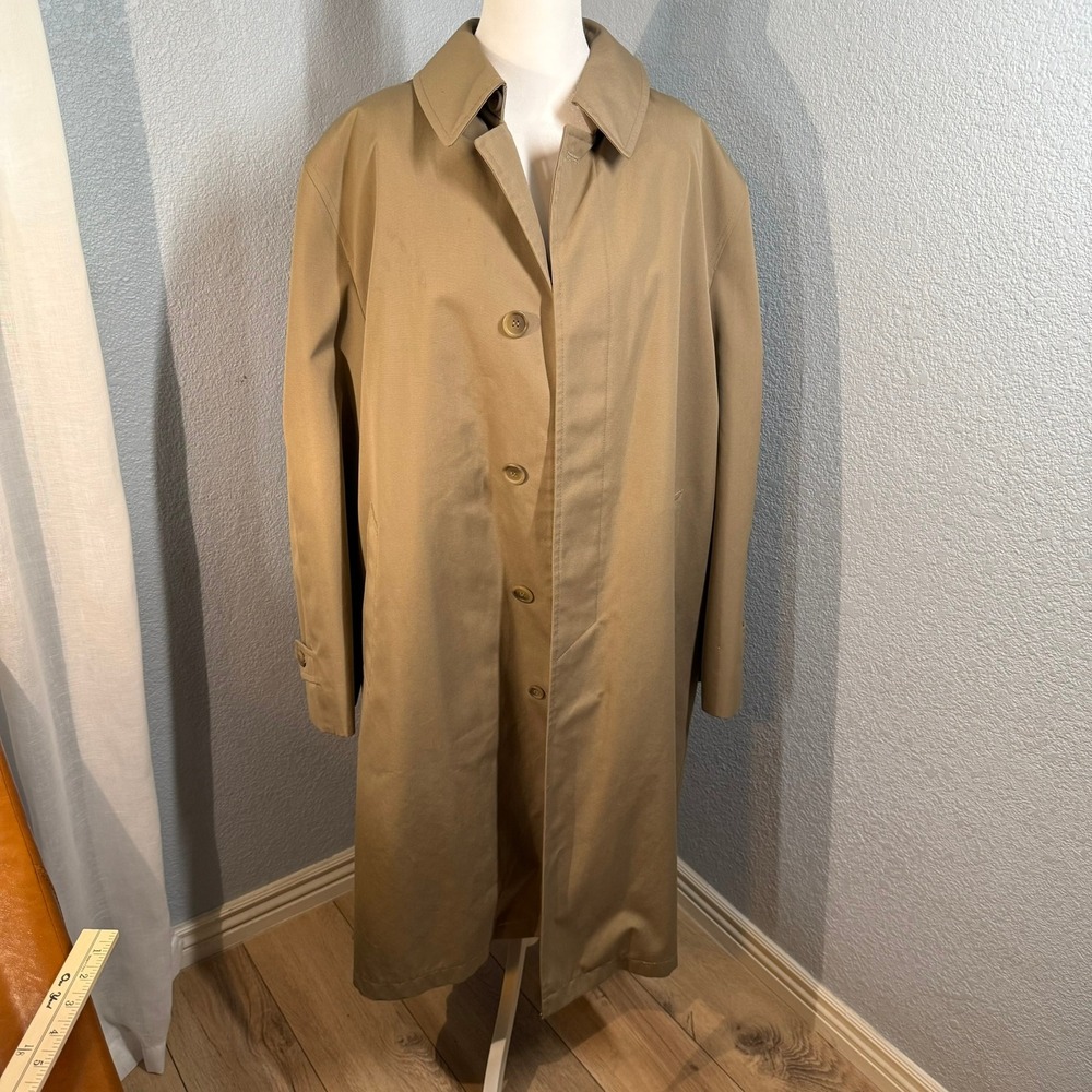 Misty Harbor Tan Trench Coat vintage removeable liner Size 42 Reg